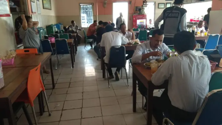 Rumah Makan Elok Saiyo 10