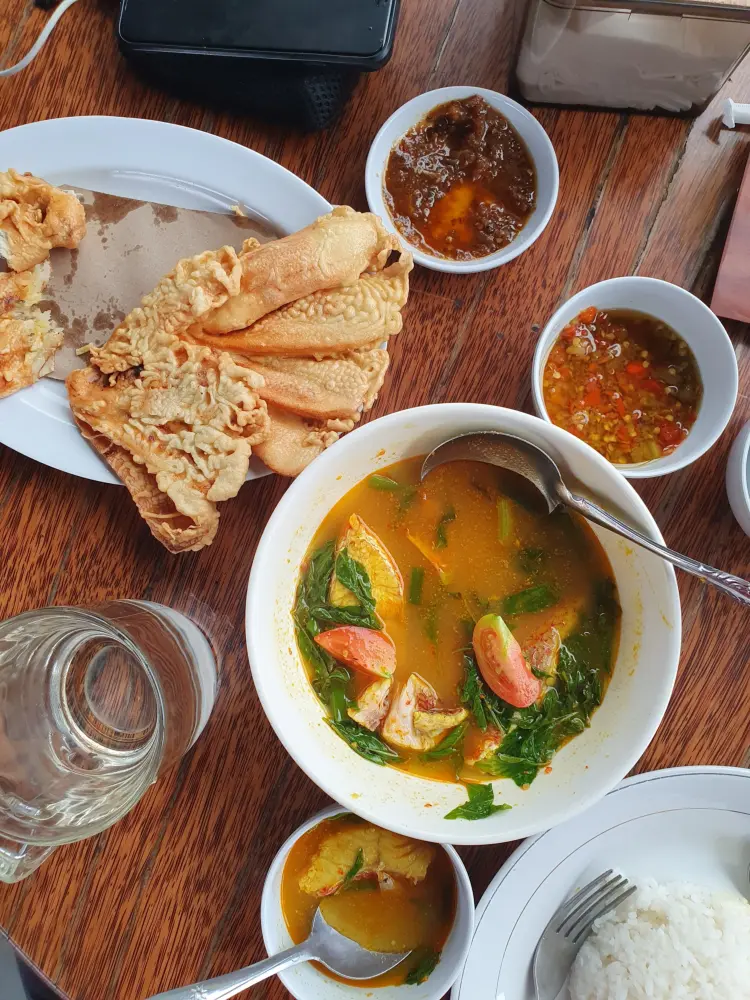 Mamawi Resto & Cafe 7