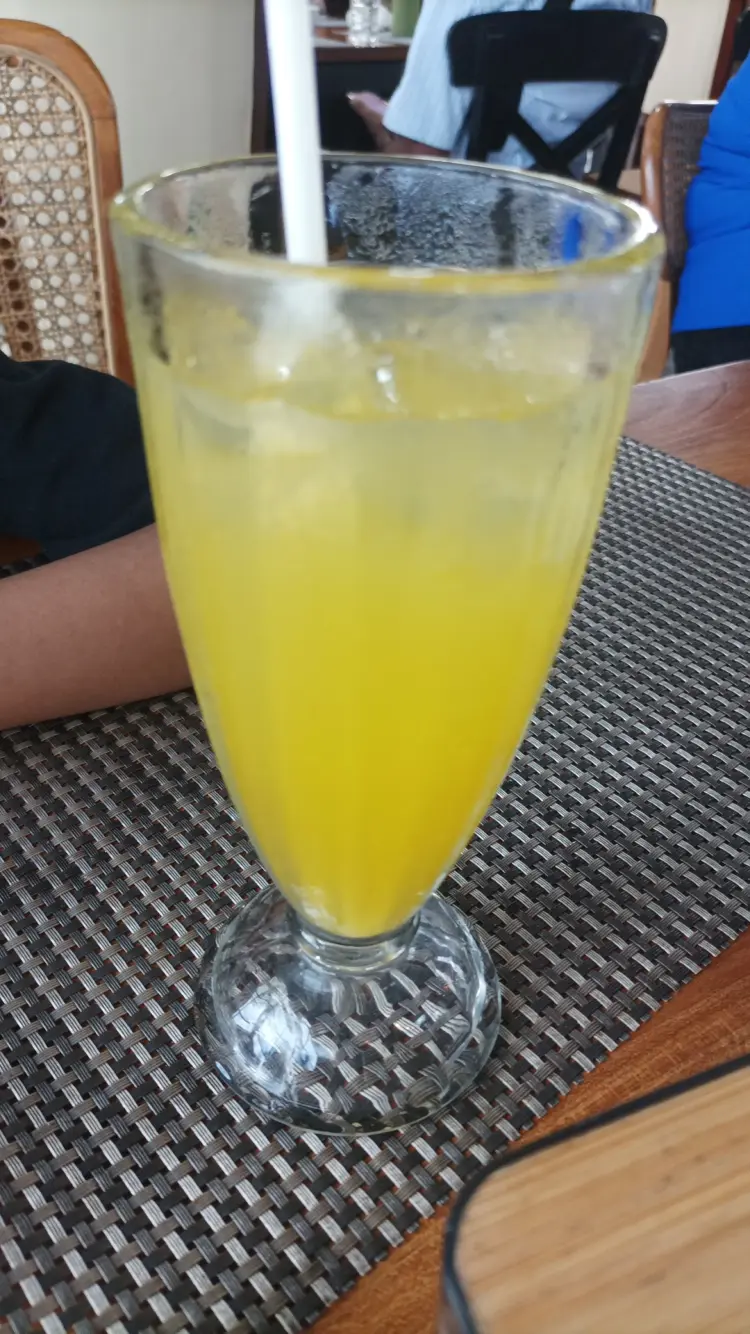 Mamawi Resto & Cafe 8