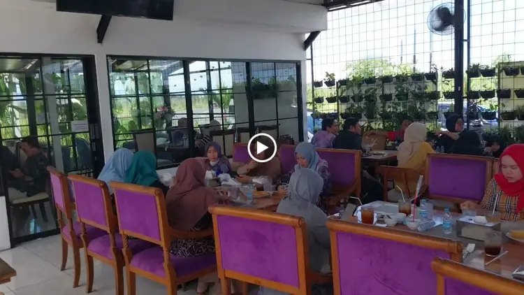Mamawi Resto & Cafe 5