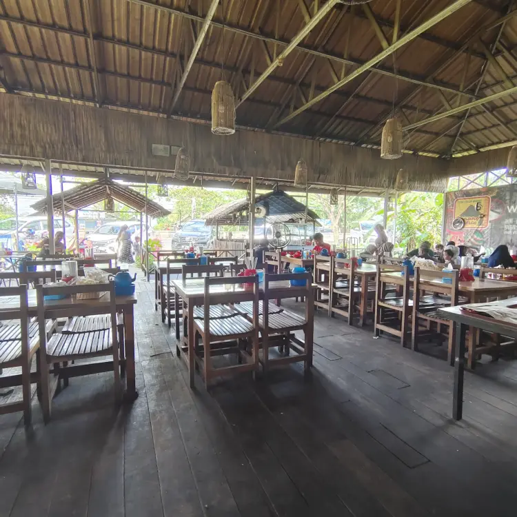 Warung Saraba Nyaman 7