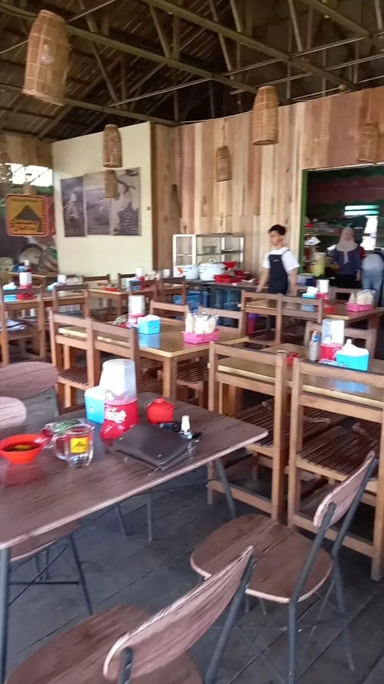 Warung Saraba Nyaman 6