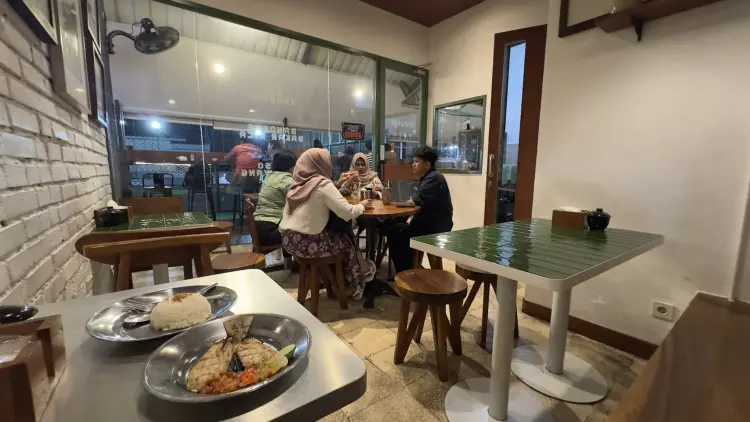 Warung Ijo 5