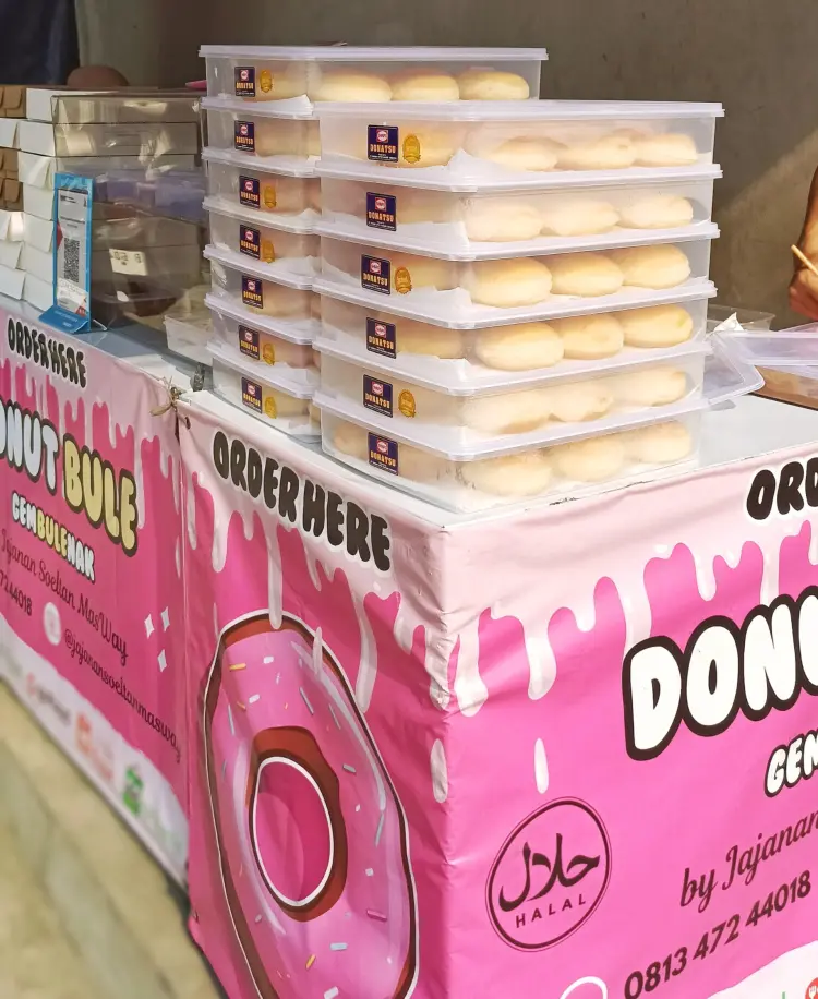 Donut BULE (Donat dan Bomboloni), Cilodong 1