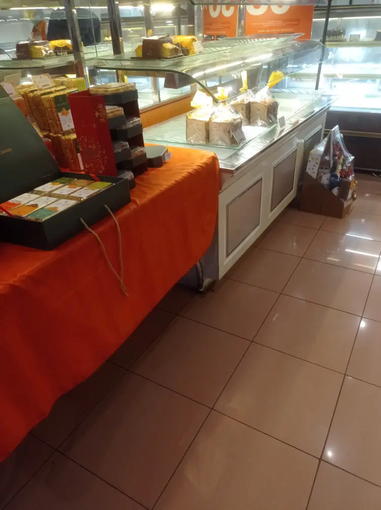 Lapis Kukus Pahlawan - Ciliwung 8