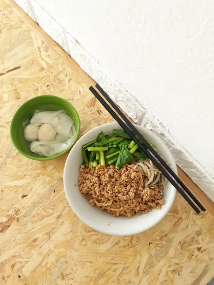 Mie Ayam Asli Bangka Khas Sungailiat Asen, 100% HALAL. No Pork, No Lard, No Angciu. Dijamin dunia akhirat HALAL. 😃 3