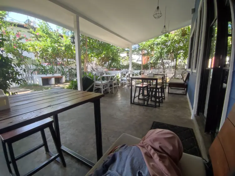 D13strict.Co Coffee and Food Joint 7