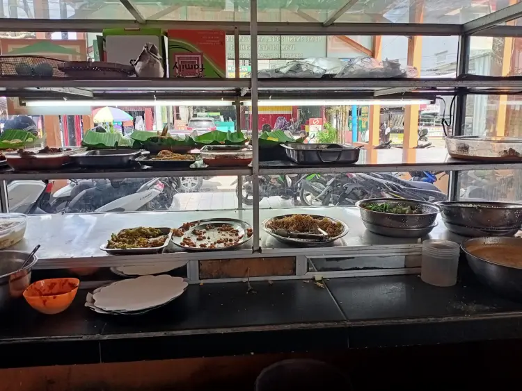 Warung Pecel Family 4