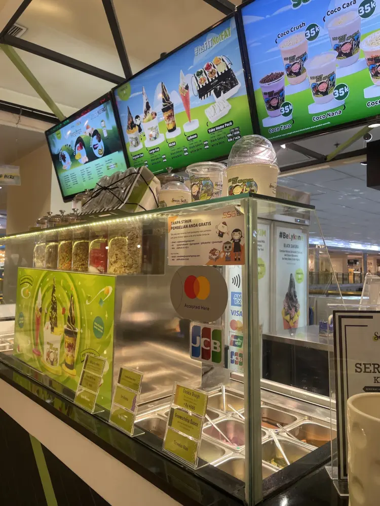 Sour Sally Mall Taman Anggrek 1