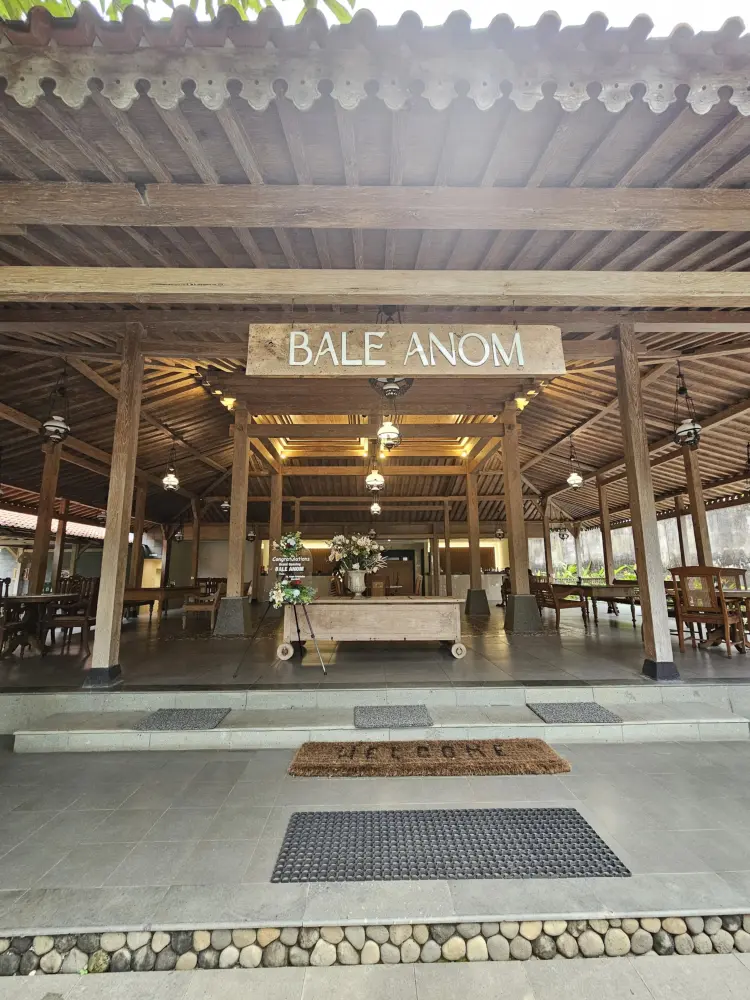 Bale Anom Restaurant 1