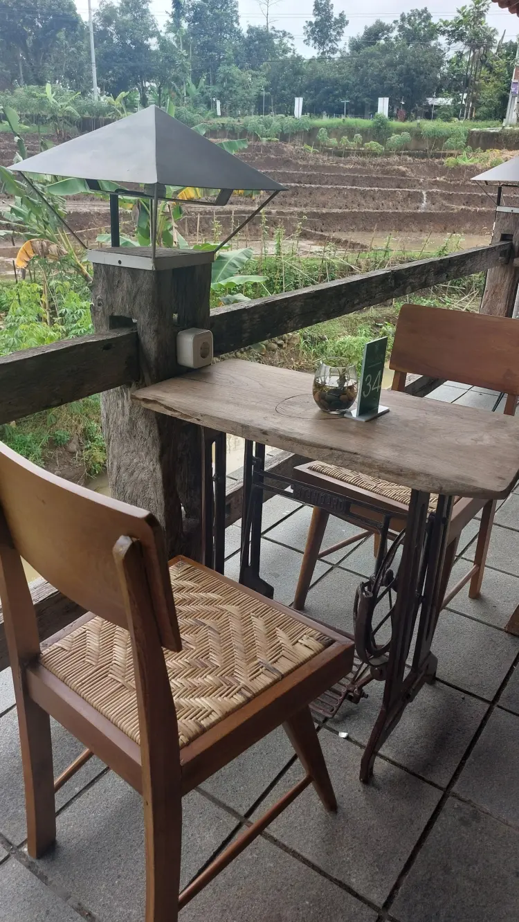 Bale Anom Restaurant 4