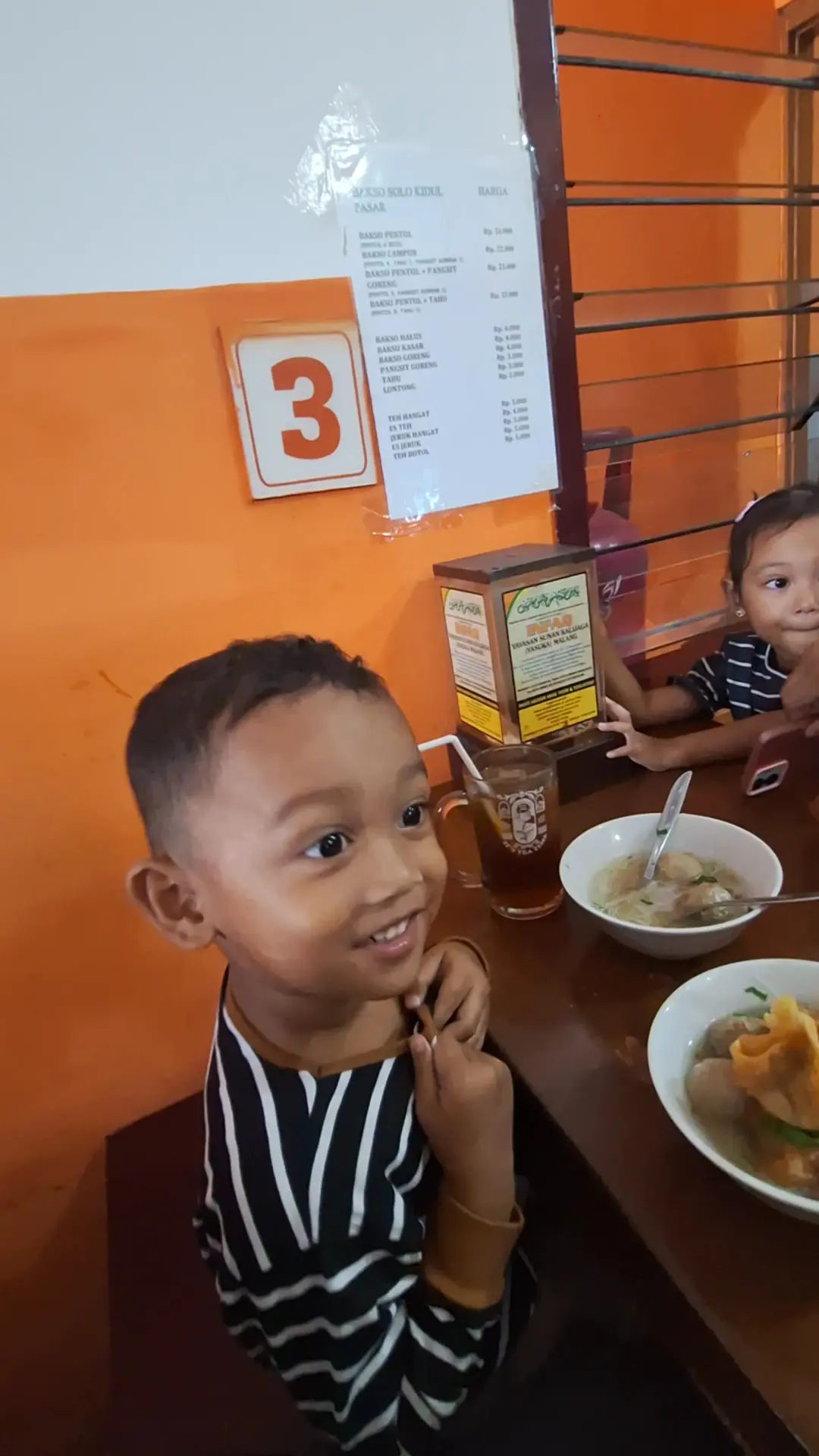 Kata siapa Bakso Malang paling mantap? Aku takluk sama yang gaya Solo ini 8