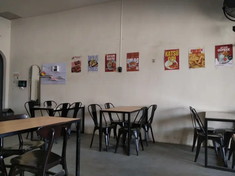 Yummy.yu Space (Cabang Kalipucang) 4