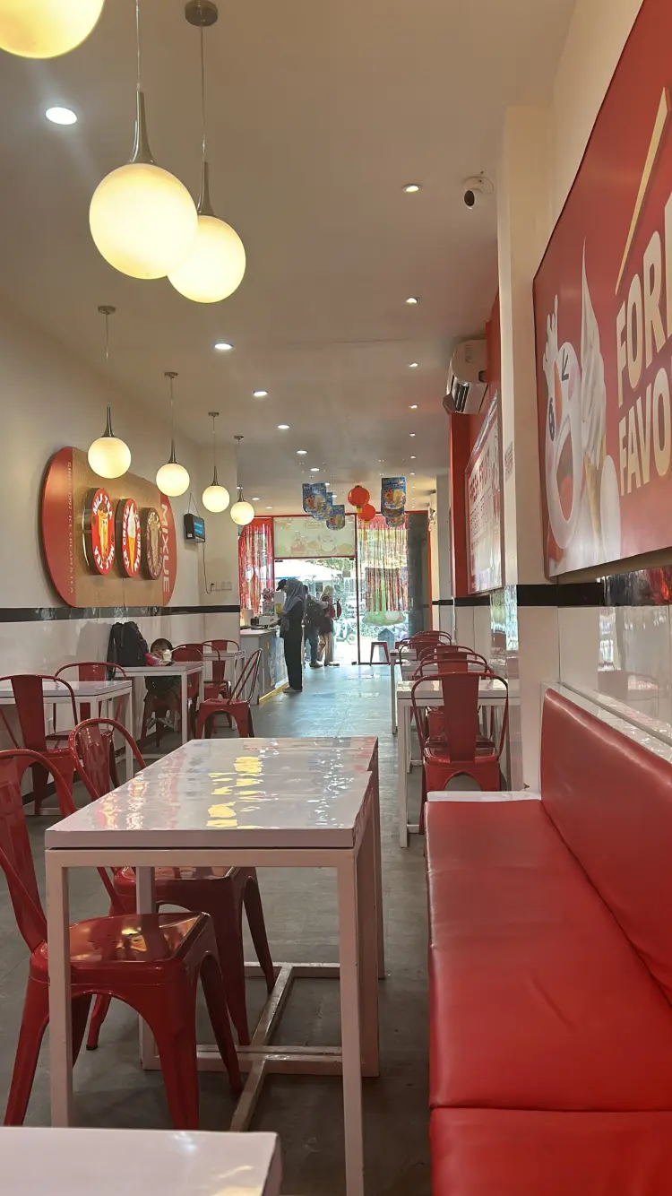 Mixue Ice Cream & Tea - Veteran 3