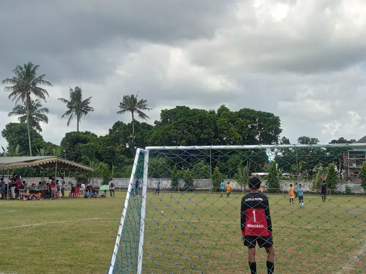 Lapangan Umum Abianbase 1