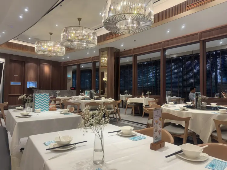 PUTIEN - Pakuwon Mall Surabaya 6