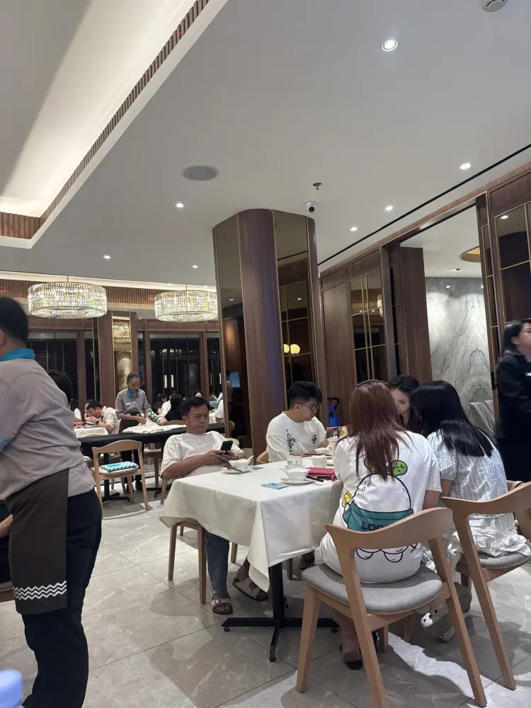 PUTIEN - Pakuwon Mall Surabaya 8