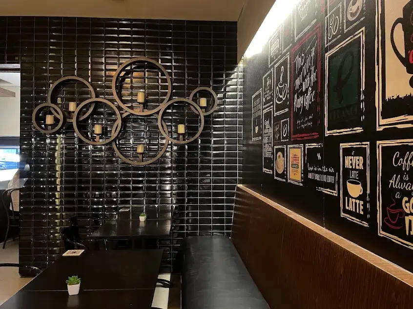 Don't just buy Lumpia! Is this the real top-tier souvenir from Semarang? 4