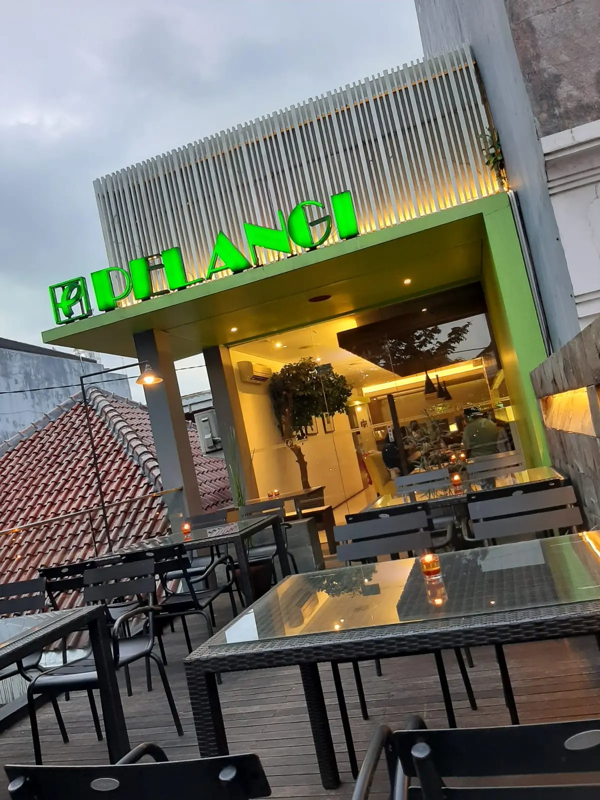 Don't just buy Lumpia! Is this the real top-tier souvenir from Semarang? 5