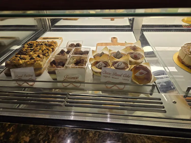 Pelangi Cheese Chiffon Cake, Ice Cream and Coffee 9