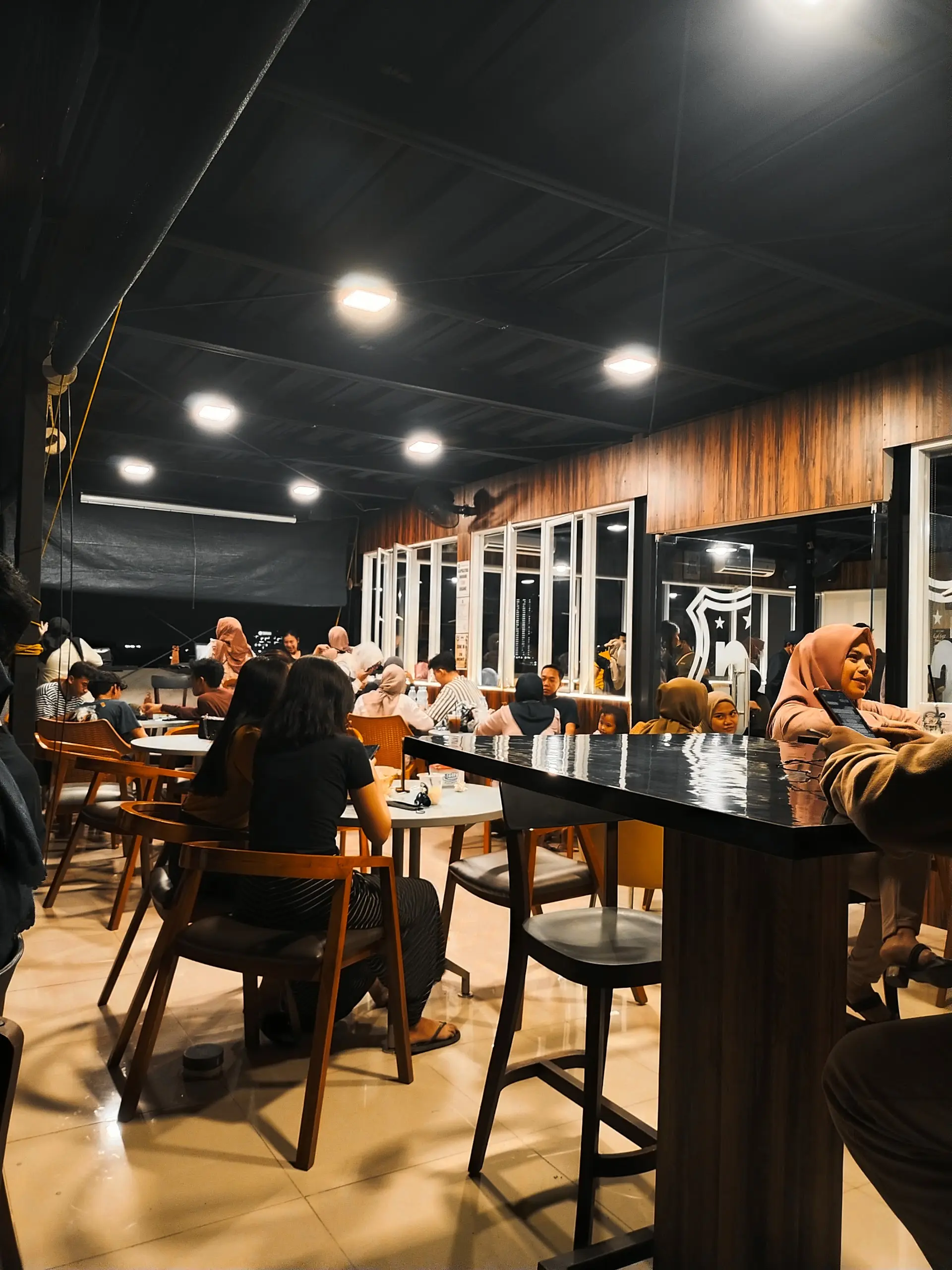 坦格朗日落天花板?先爬 5 层楼梯再说! 5