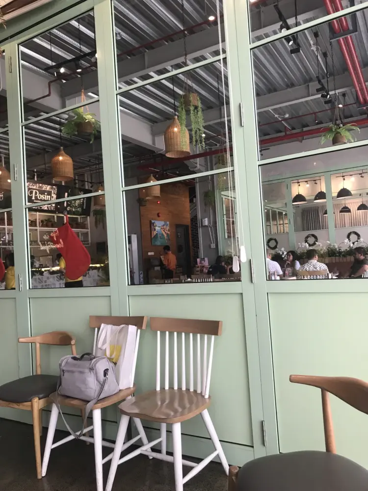 Posin Bakery & Cafe 2