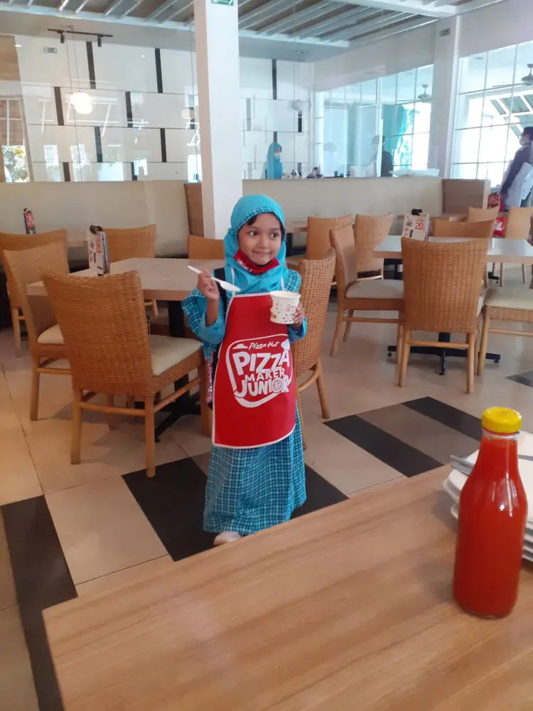Pizza Hut Ristorante 6