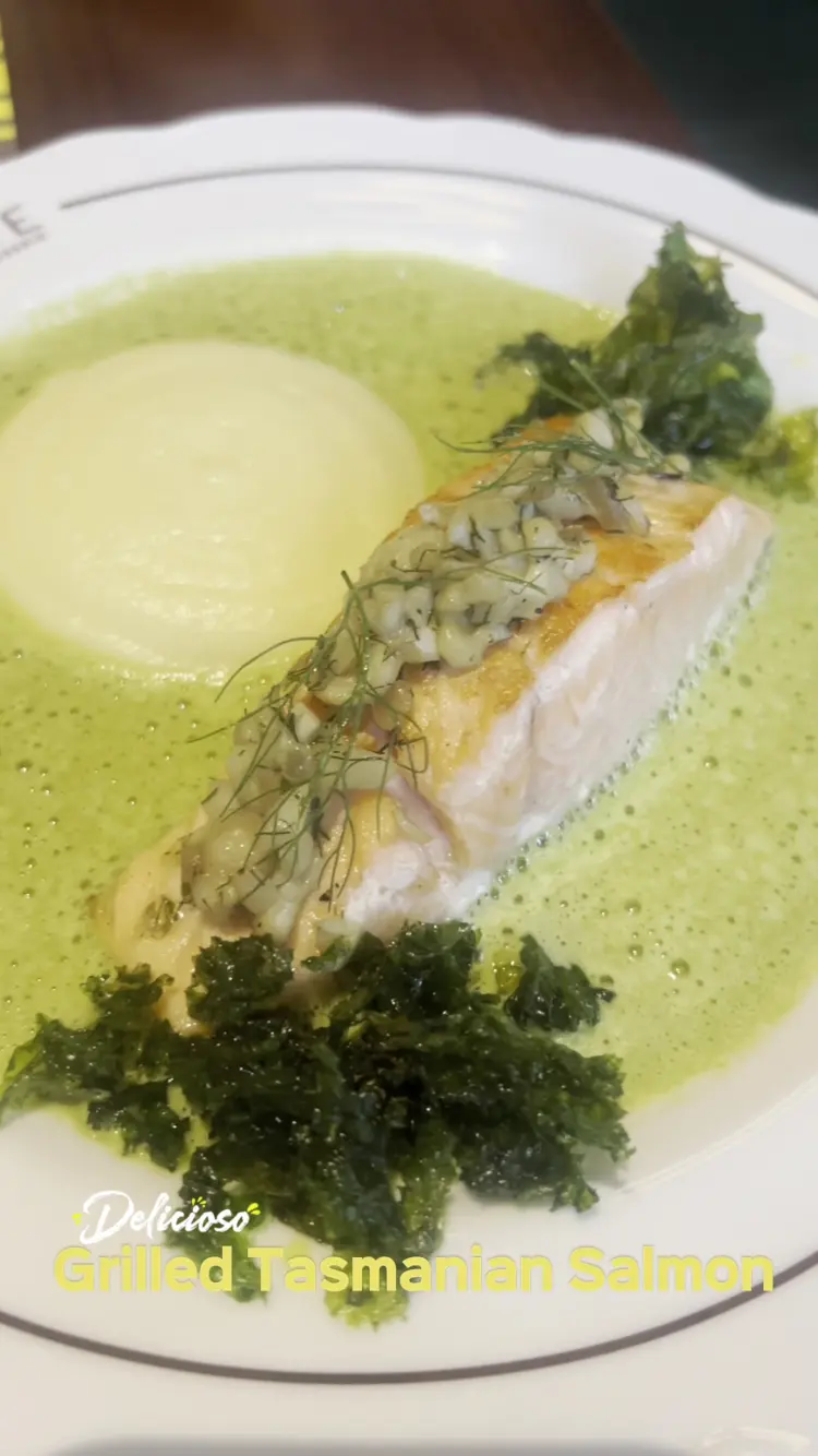 STATE Cafe & Brasserie 5