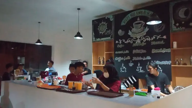 Nulam Coffee & Eatery 10