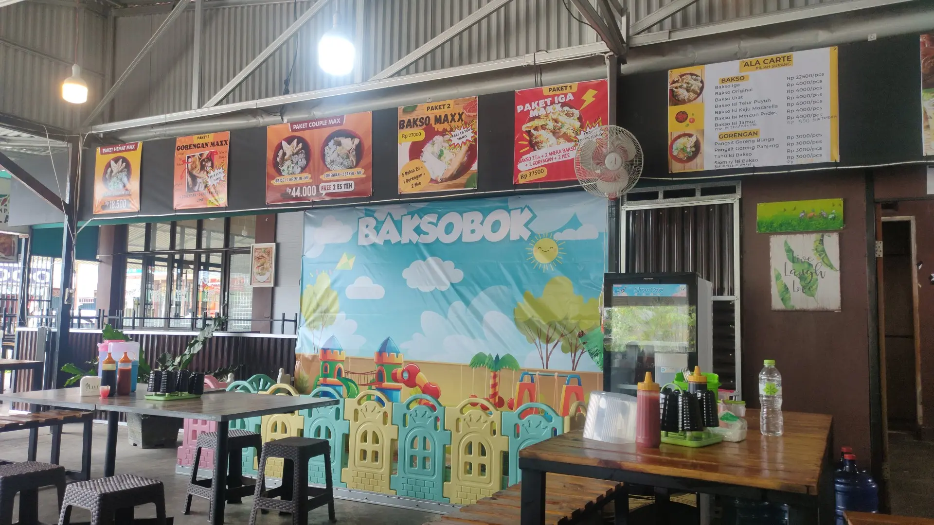 Nemu Bakso di Bukittinggi yang nggak bikin seret, kuahnya beningnya Anjay 5