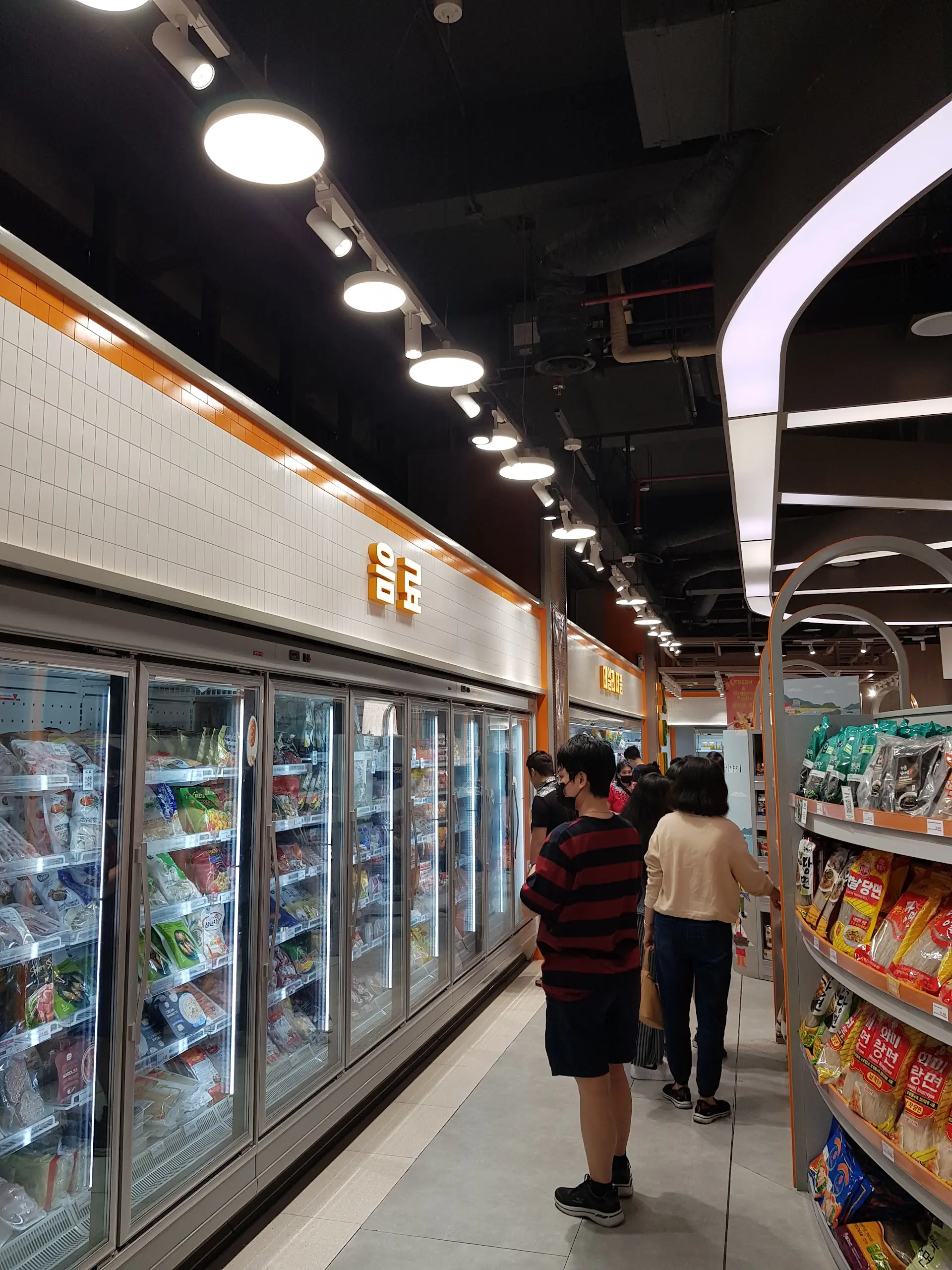 坦格朗这家爆火韩餐，除了排队和韩剧海报还剩啥？ 5