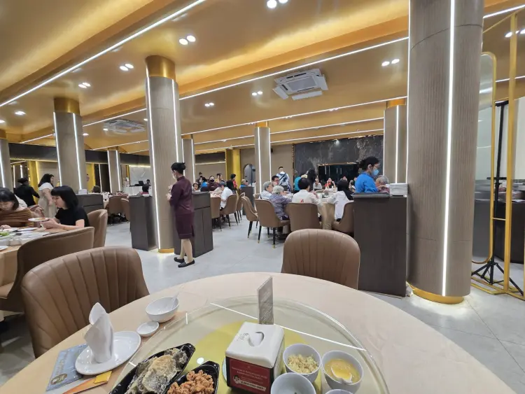 Jurung Jumbo Seafood Restaurant 7