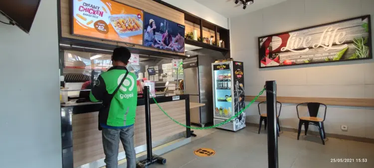 Pizza Hut Delivery - PHD Indonesia 5