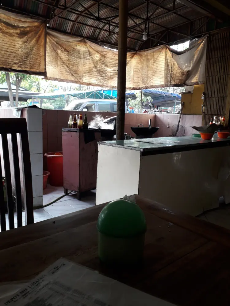 Depot Mie Lima Jaya 2