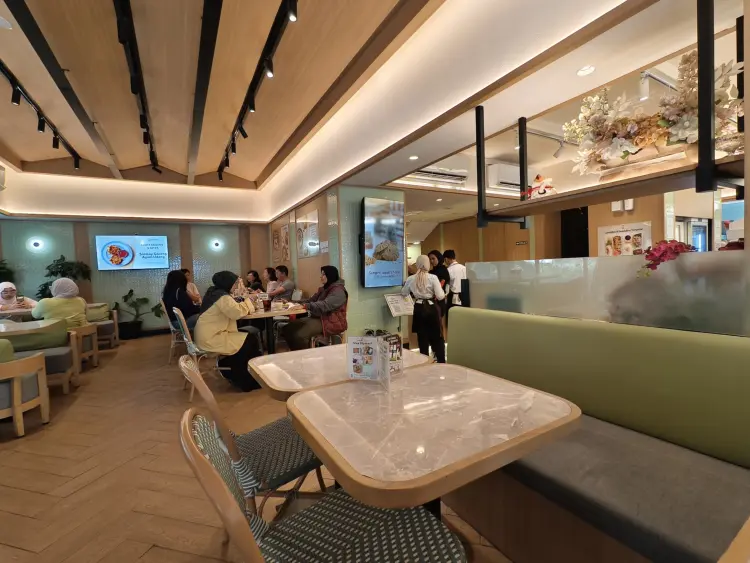 Lamama Asian Cafe And Bakery 2