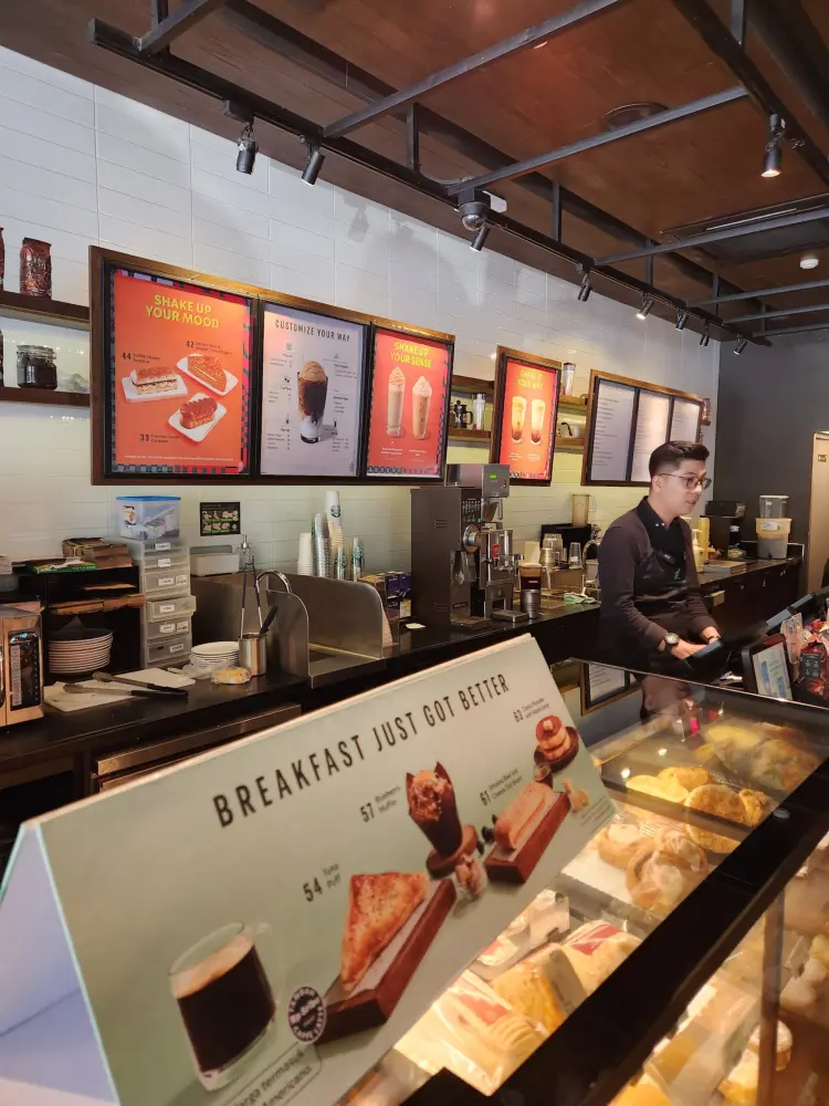 Starbucks Central Pavilion Palembang 7