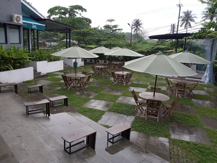 Girli Coffee Bogor 2