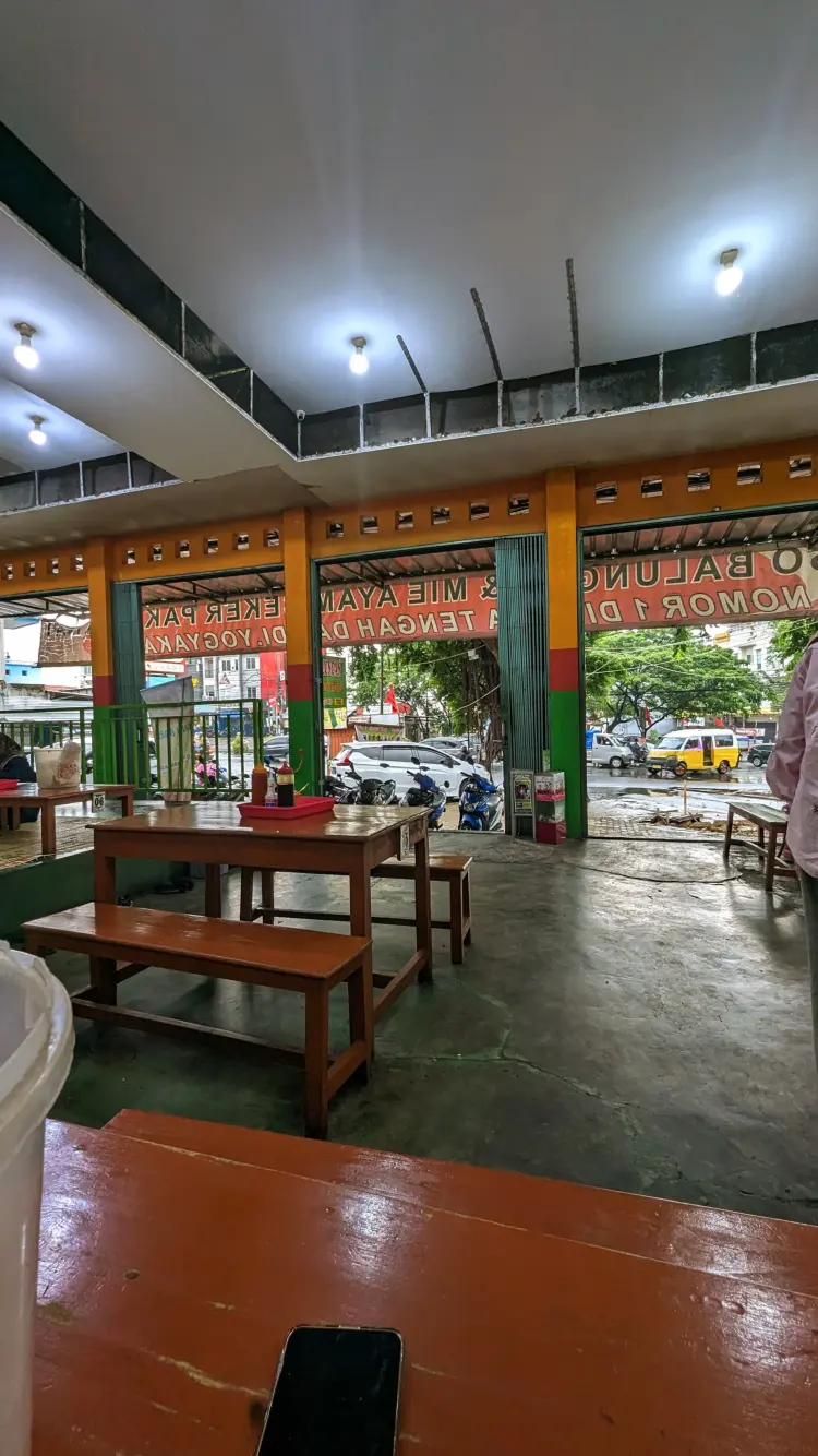 BAKSO BALUNGAN PAK GRANAT- POJOK 10