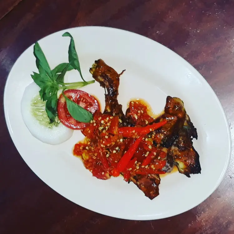 Cafe n' Resto Manggala 10