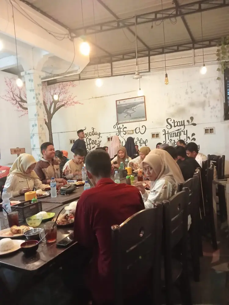 Cafe n' Resto Manggala 2