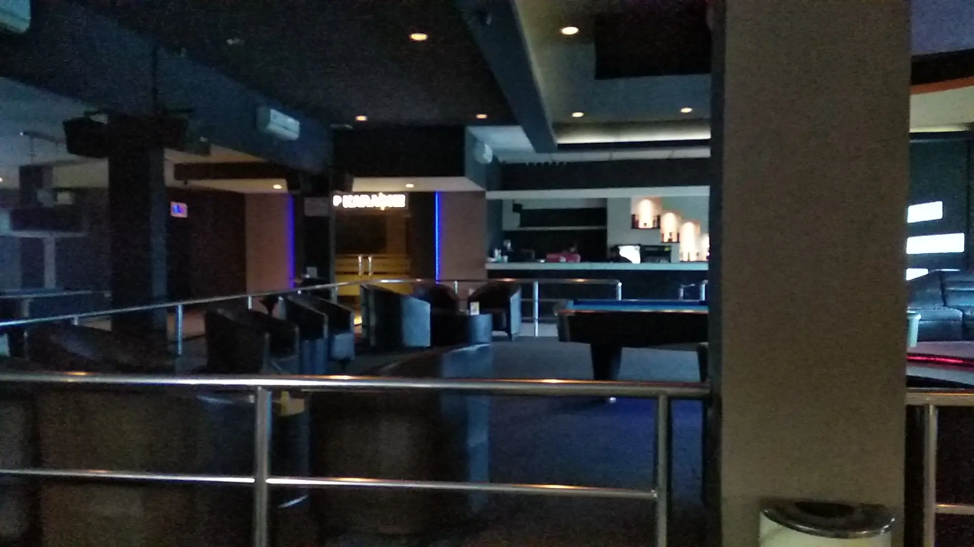 Google 4.9 stars? This Batam KTV is a tourist trap. Dare to go? 6