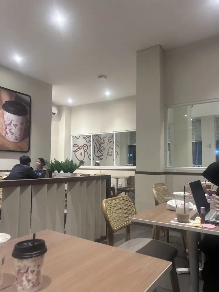 Kopi Kenangan - Ruko Matraman Jakarta Timur 5