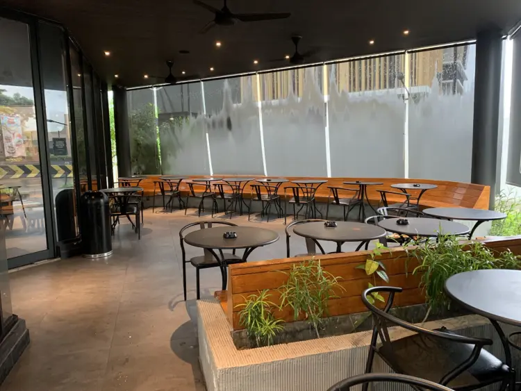 Starbucks Drive Thru Sedayu City 8