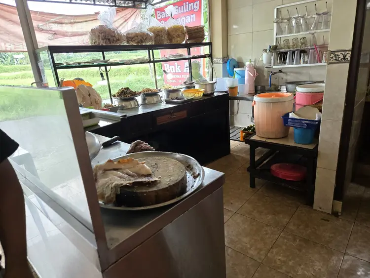 Warung Babi Guling Bu Ari 7