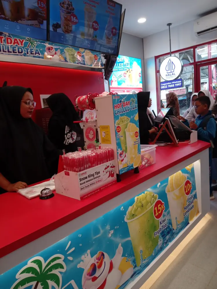 Mixue simpang empat pasbar 2