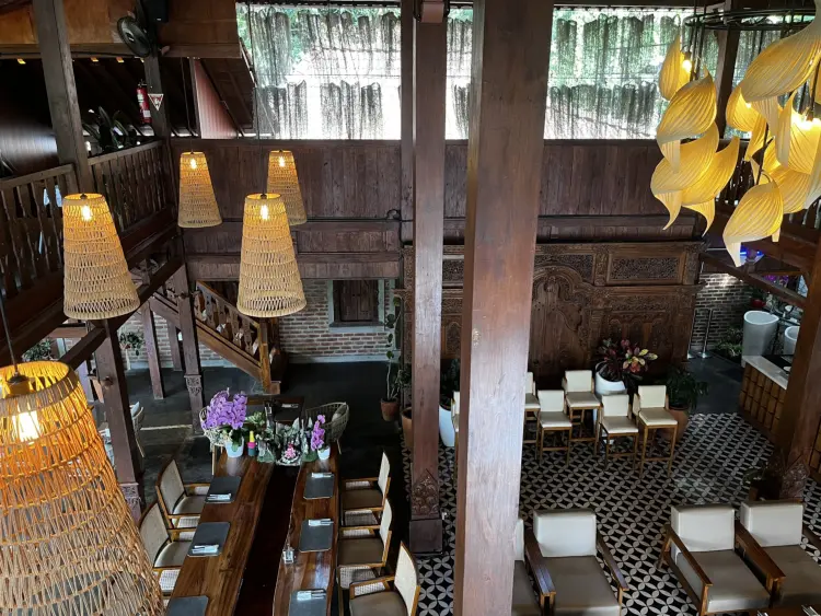 The Bottle tree resto 8