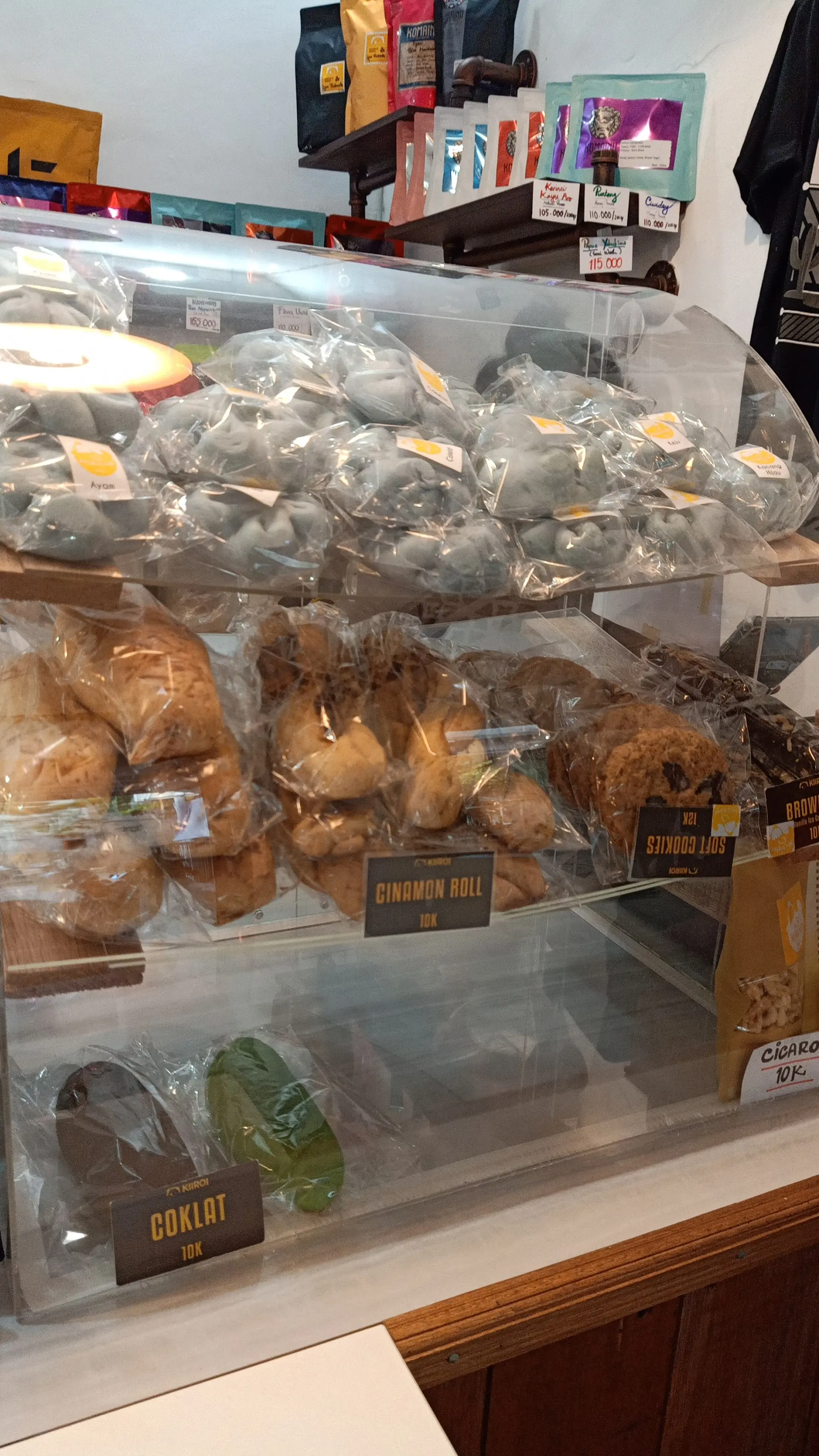 3000盾的罗布斯塔？这家店老板真的在做慈善吧！ 2