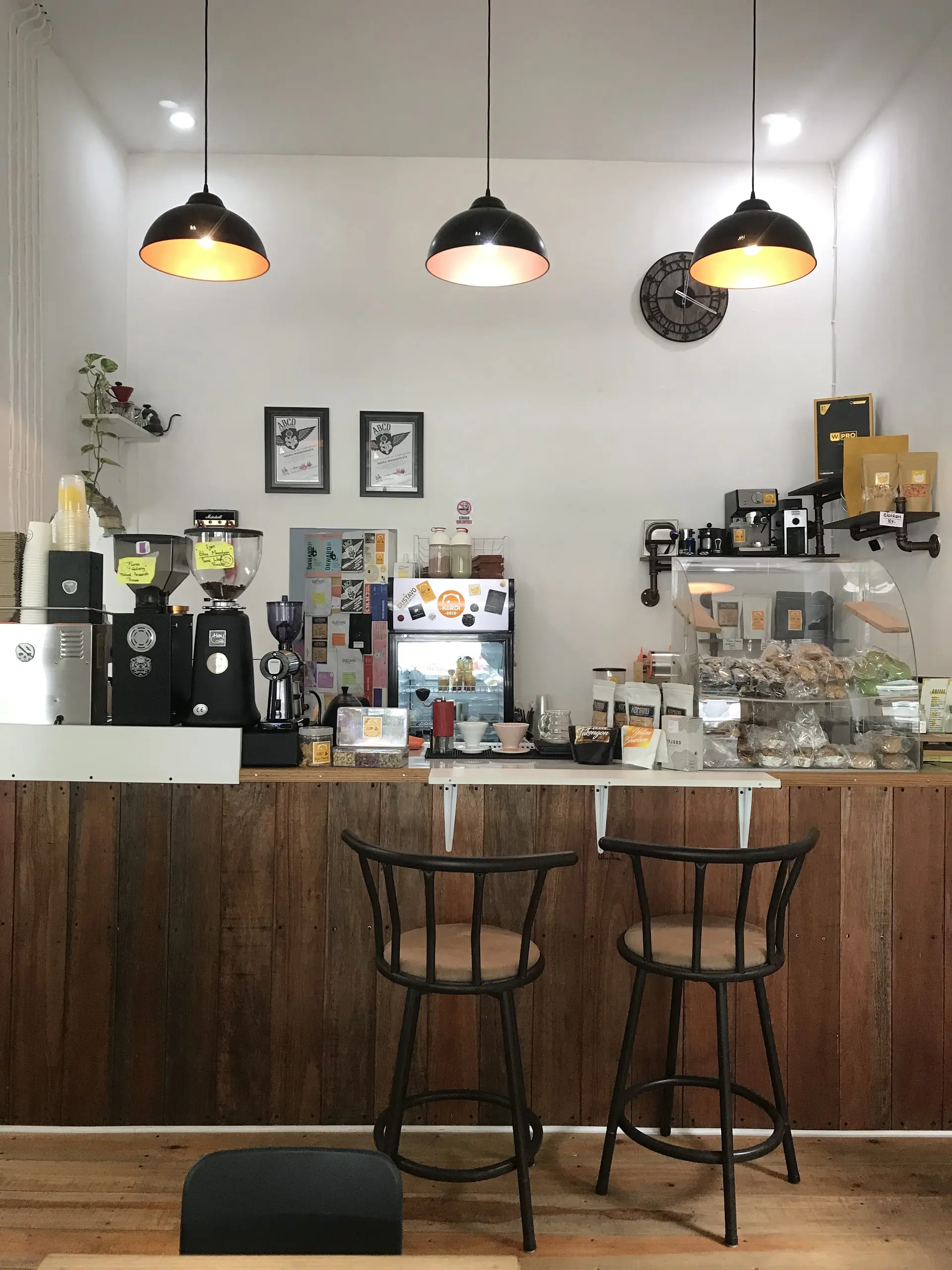 3000盾的罗布斯塔？这家店老板真的在做慈善吧！ 3