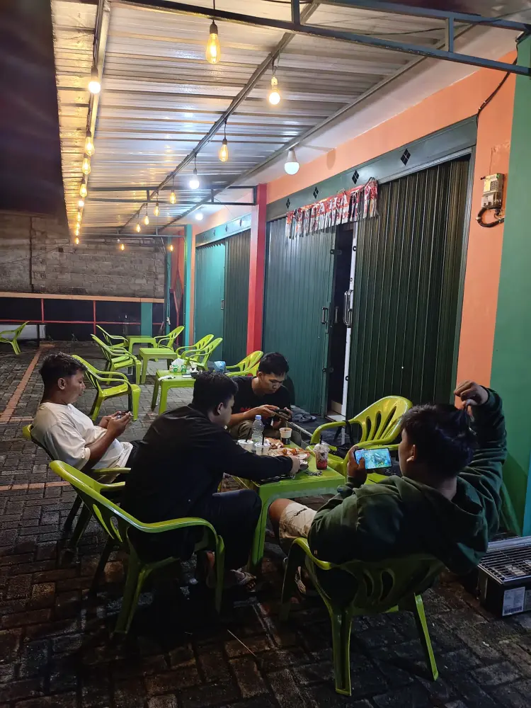 EXITO - Book & Cafe 5