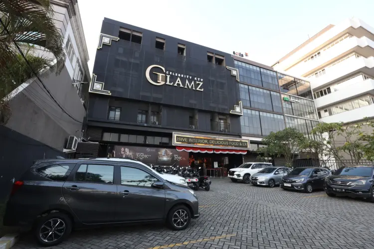 Glamz Celebrity KTV Arjuna Utara 1